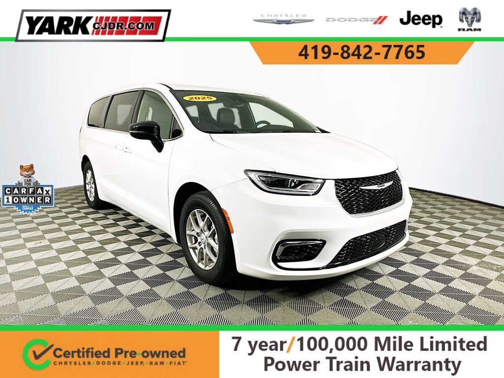 Certified 2025 Chrysler Pacifica Select