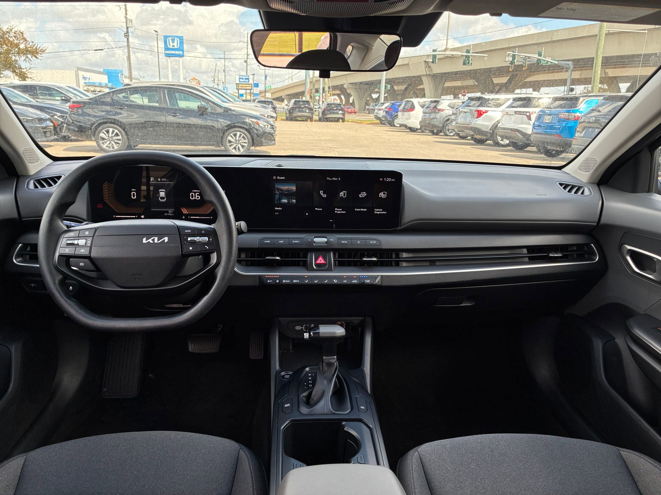 Used 2025 Kia K4 LXS image 26