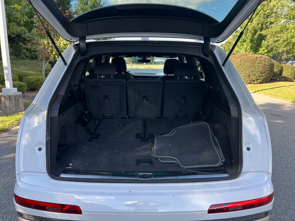 Certified 2025 Audi Q7 2.0T Premium image 15