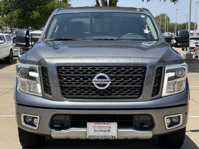 Used 2019 Nissan Titan PRO-4X w/ Pro-4x Convenience Package AWD/4WD image 8