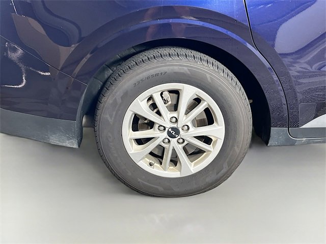 Used 2024 Kia Carnival LX image 36