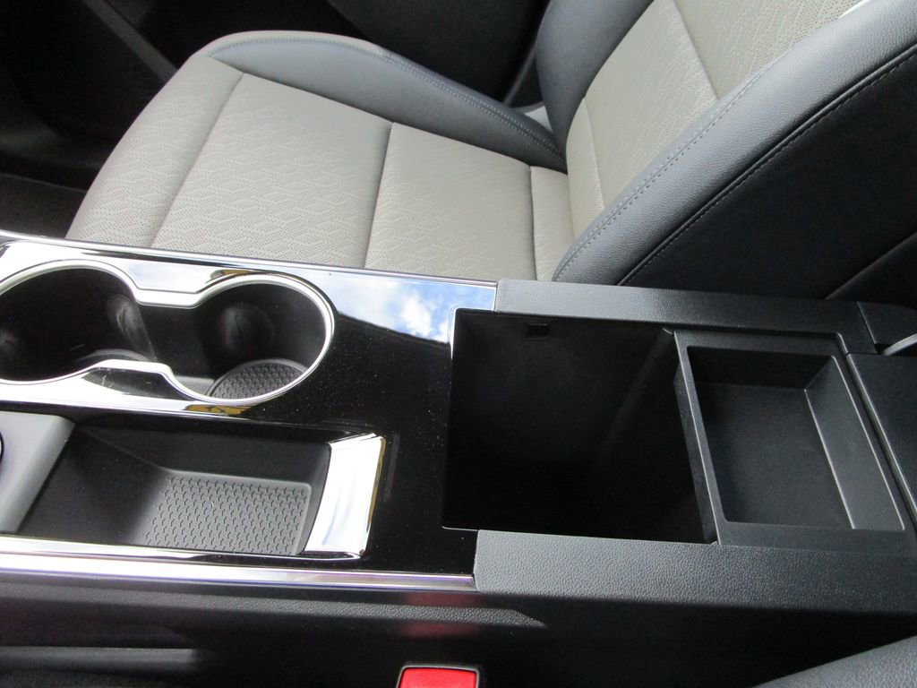 New 2026 Chevrolet Equinox LT w/ Convenience Package II image 36