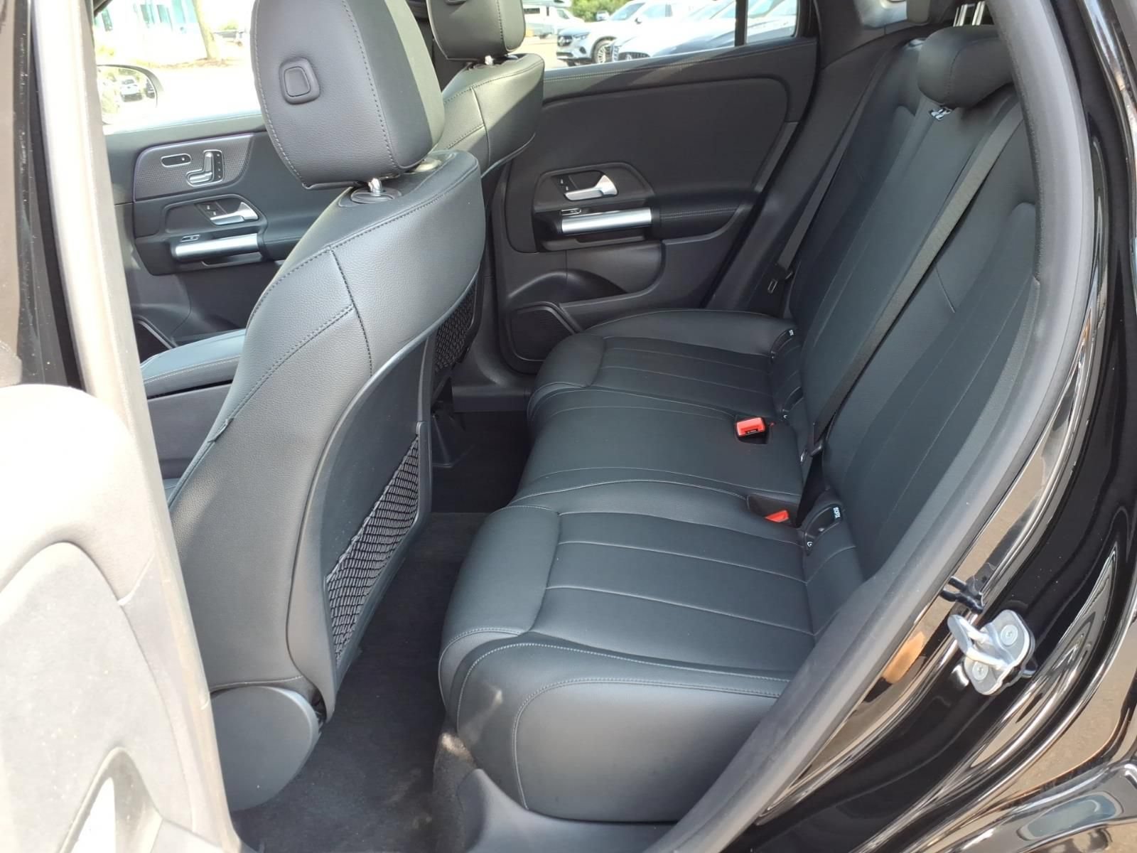 Certified 2023 Mercedes-Benz GLA 250 4MATIC image 13