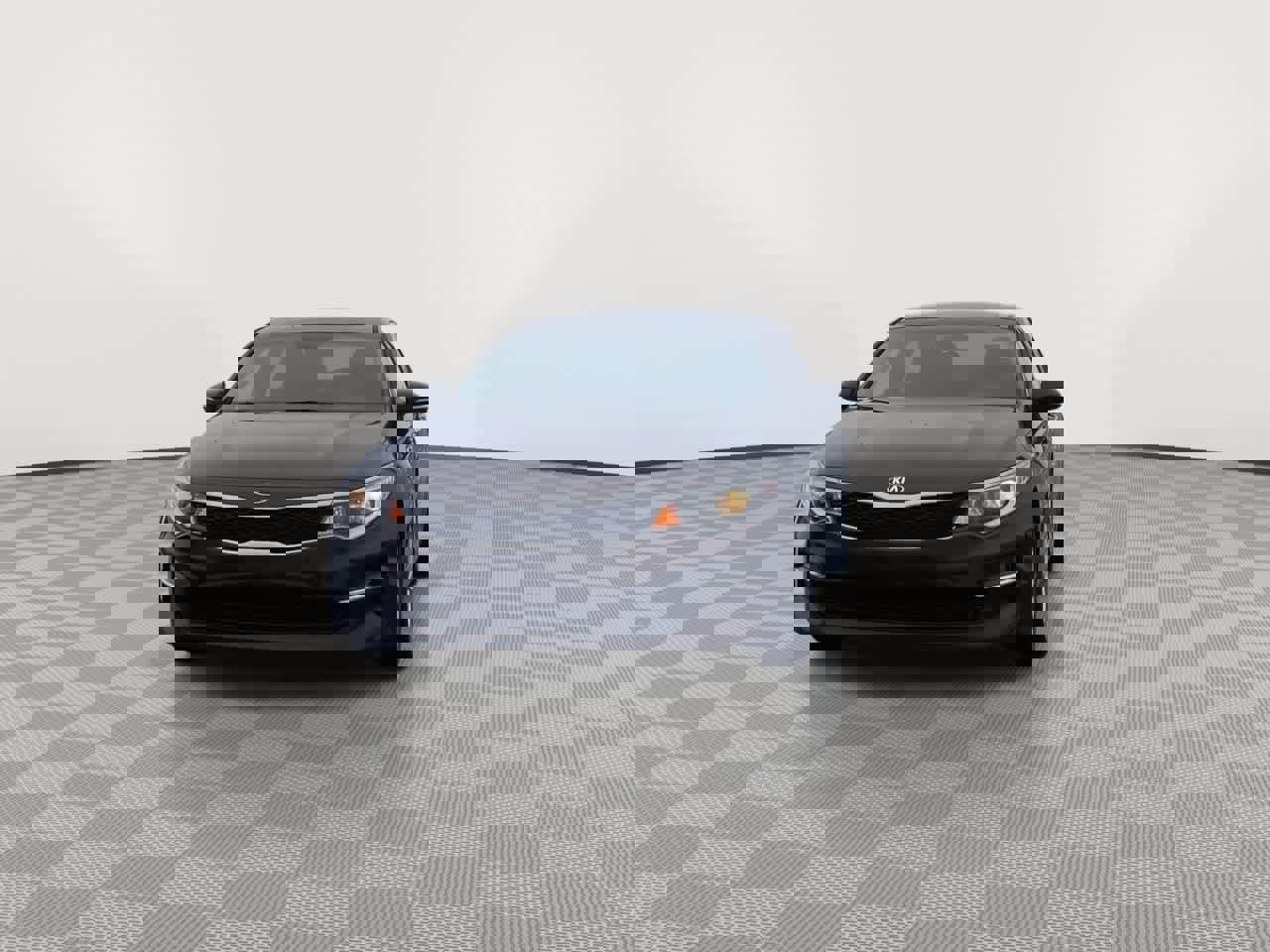 Used 2018 Kia Optima LX w/ 17" Alloy Wheels Package image 3