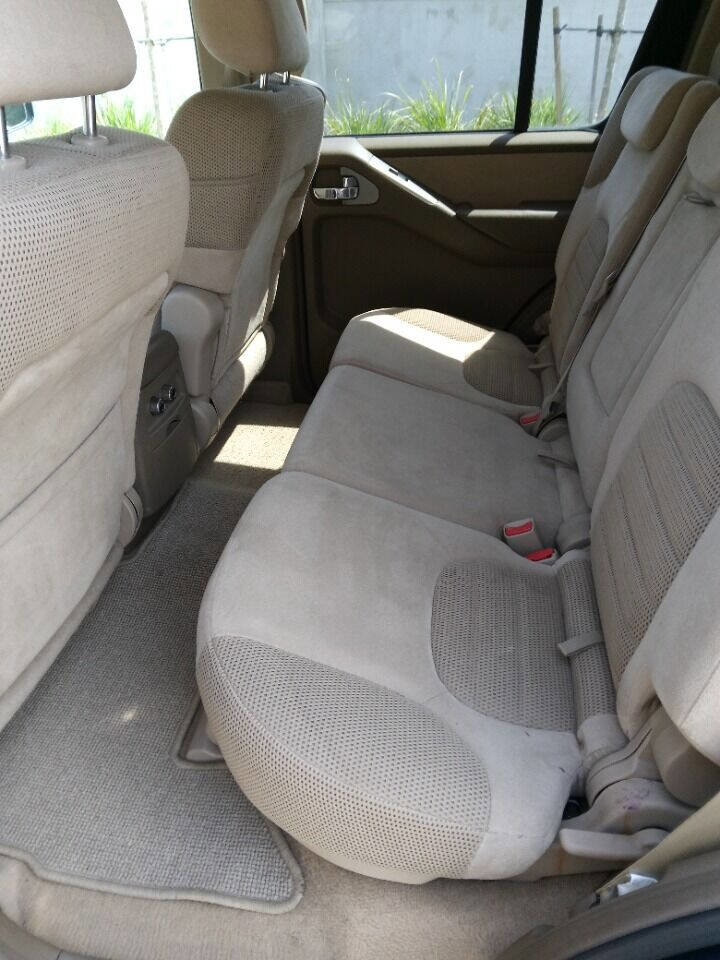 Used 2006 Nissan Pathfinder SE w/ (G01) SE Comfort Pkg AWD/4WD image 17