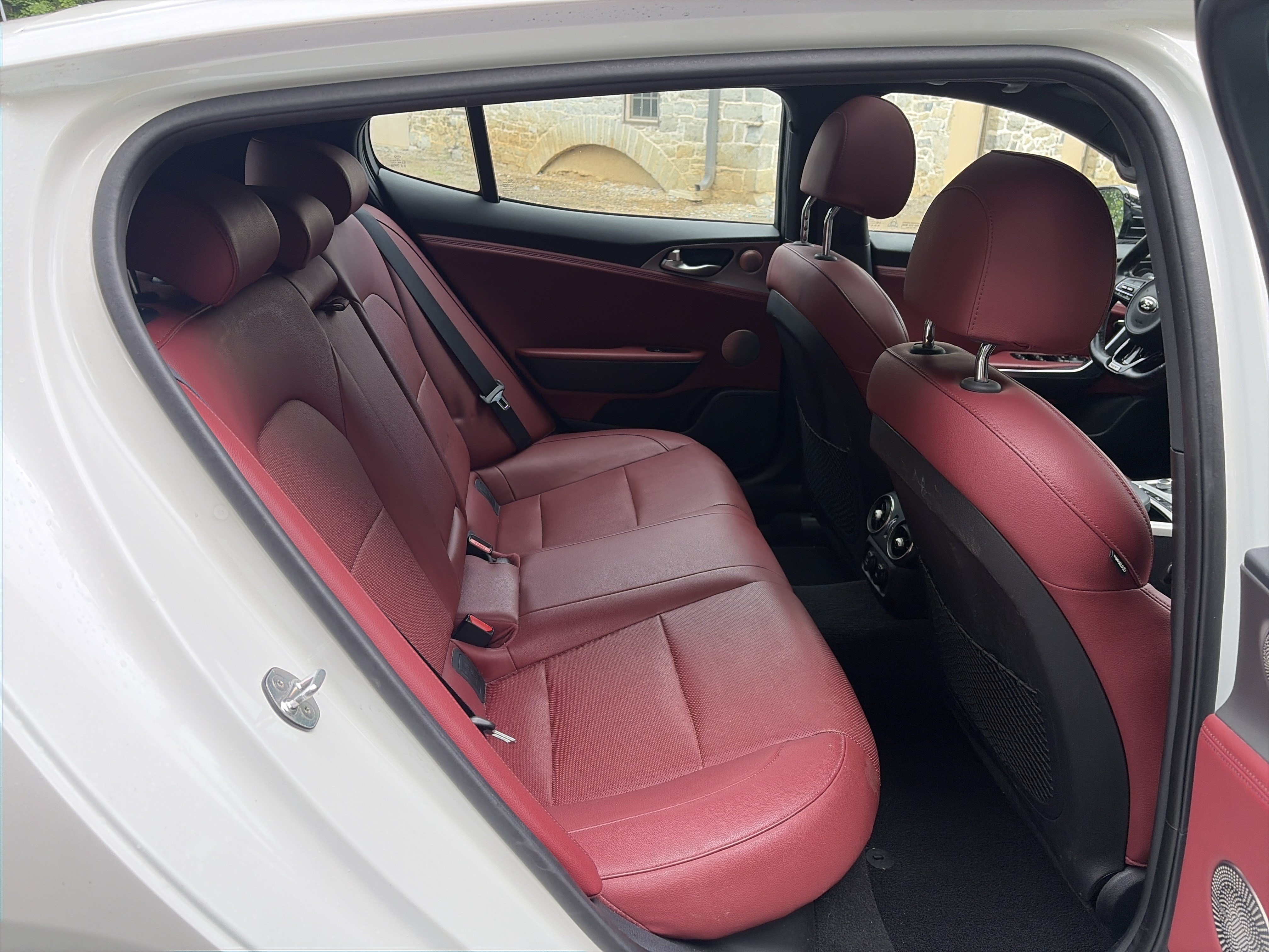 Used 2019 Kia Stinger GT1 AWD/4WD image 25