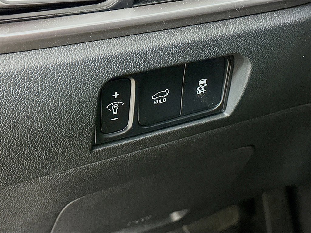 Certified 2025 Kia Sorento X-Line EX image 23