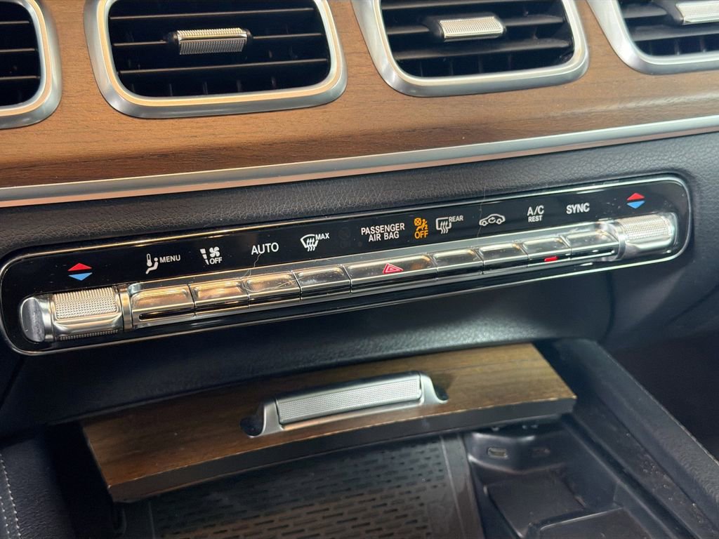 Used 2020 Mercedes-Benz GLS 450 4MATIC image 18