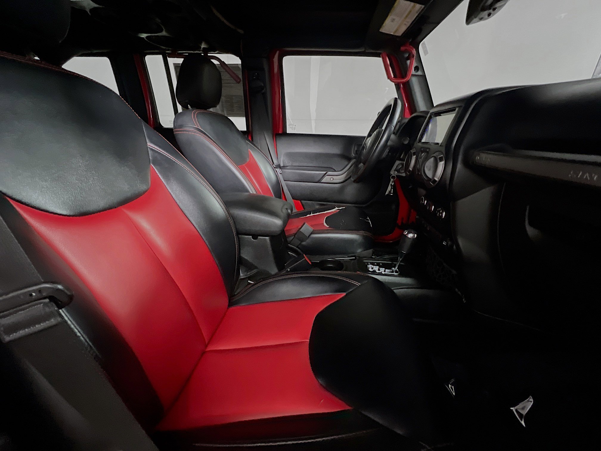 Used 2017 Jeep Wrangler Unlimited Sport w/ Quick Order Package 24S image 28