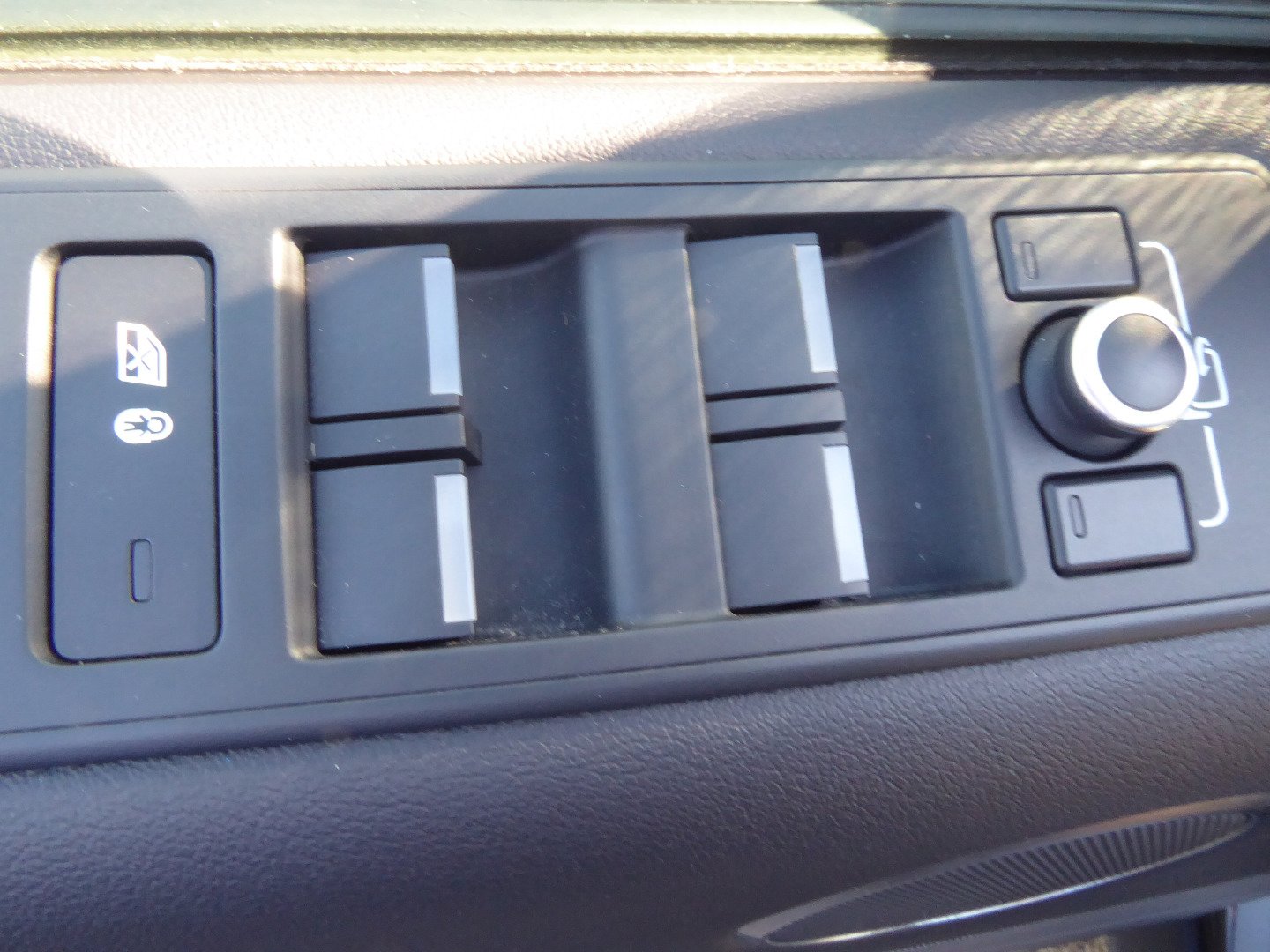 Used 2017 Land Rover Range Rover Sport Supercharged image 12