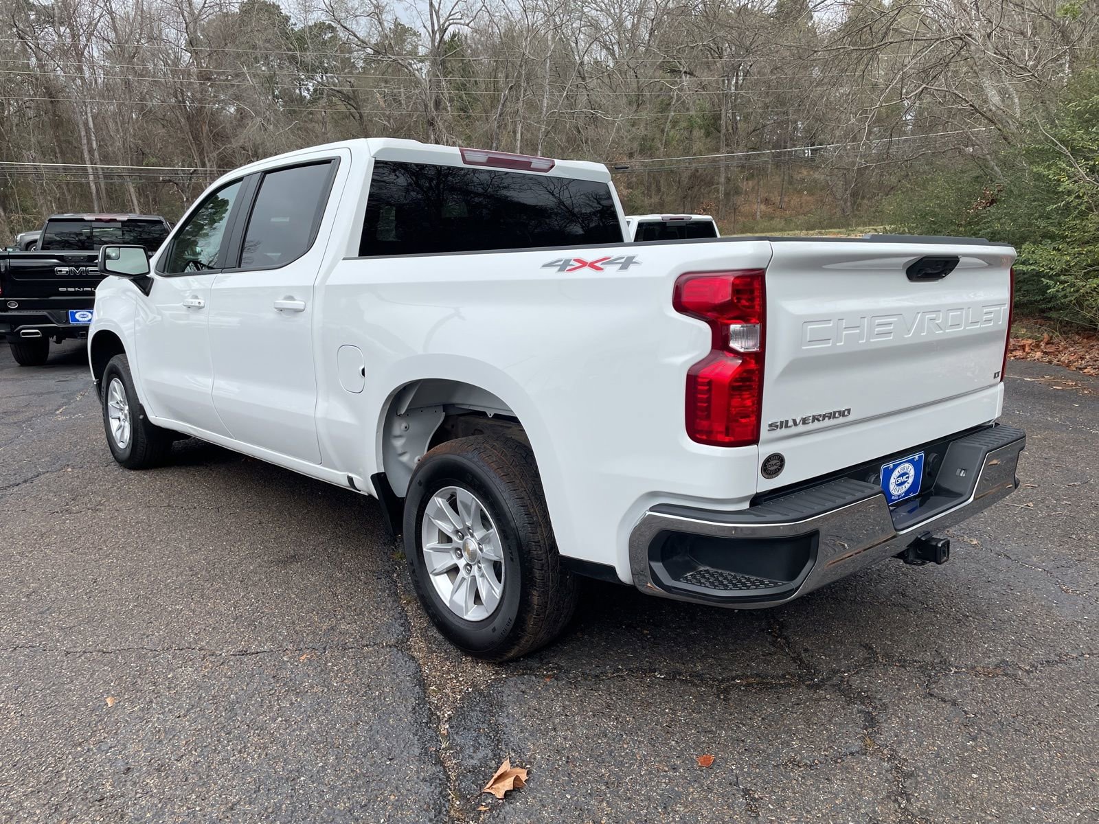 Used 2025 Chevrolet Silverado 1500 LT image 3