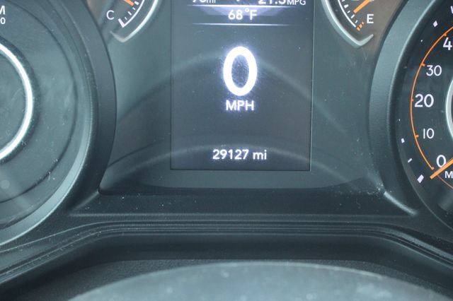 Used 2025 Jeep Wrangler Sport AWD/4WD image 24