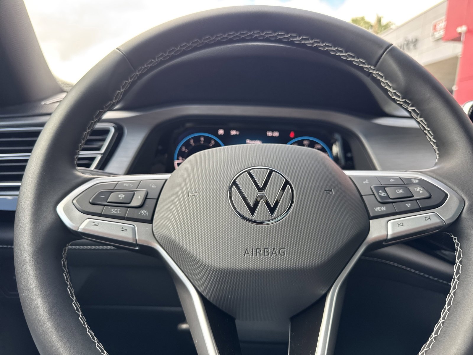 New 2026 Volkswagen Atlas Cross Sport SE image 28