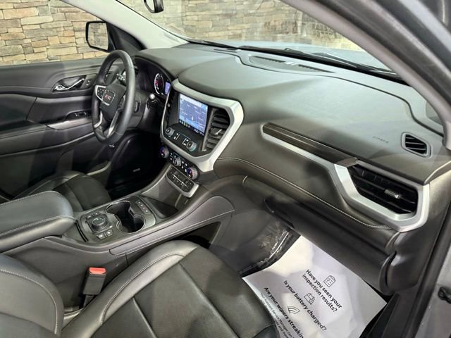 Used 2023 GMC Acadia SLT w/ Elevation Edition image 24