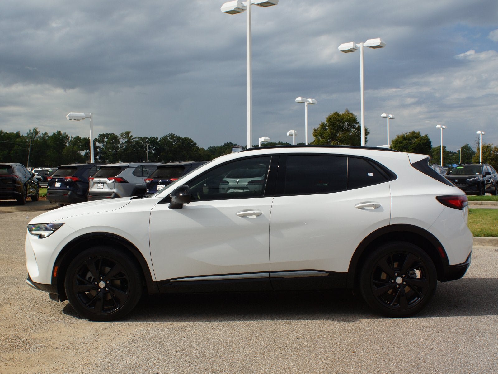 Used 2021 Buick Envision Preferred FWD image 12
