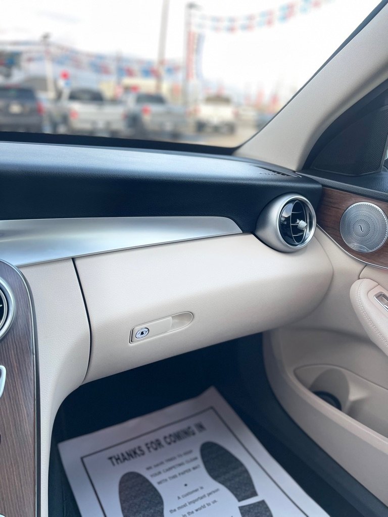 Used 2021 Mercedes-Benz C 300 4MATIC Sedan image 20