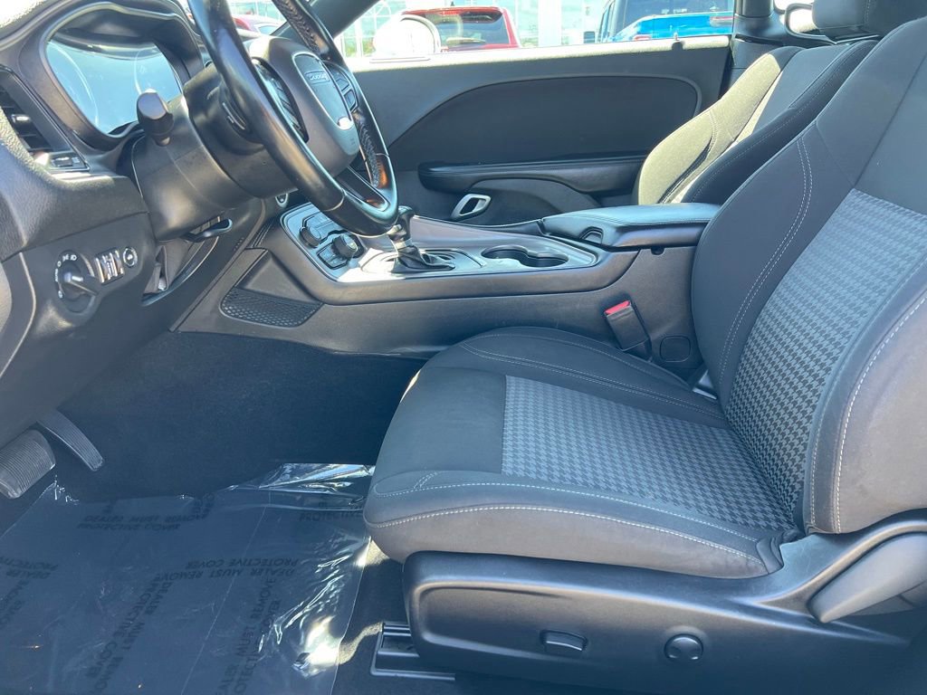 Used 2023 Dodge Challenger SXT image 22