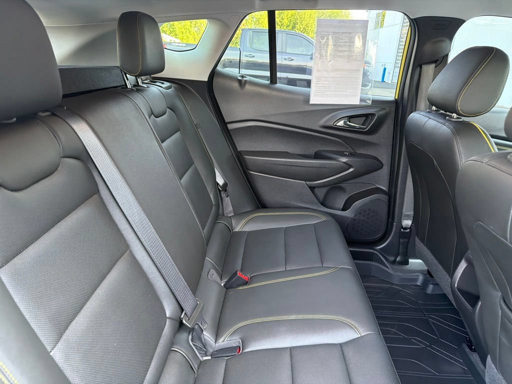 Used 2025 Chevrolet Trax ACTIV w/ Driver Confidence Package FWD image 24