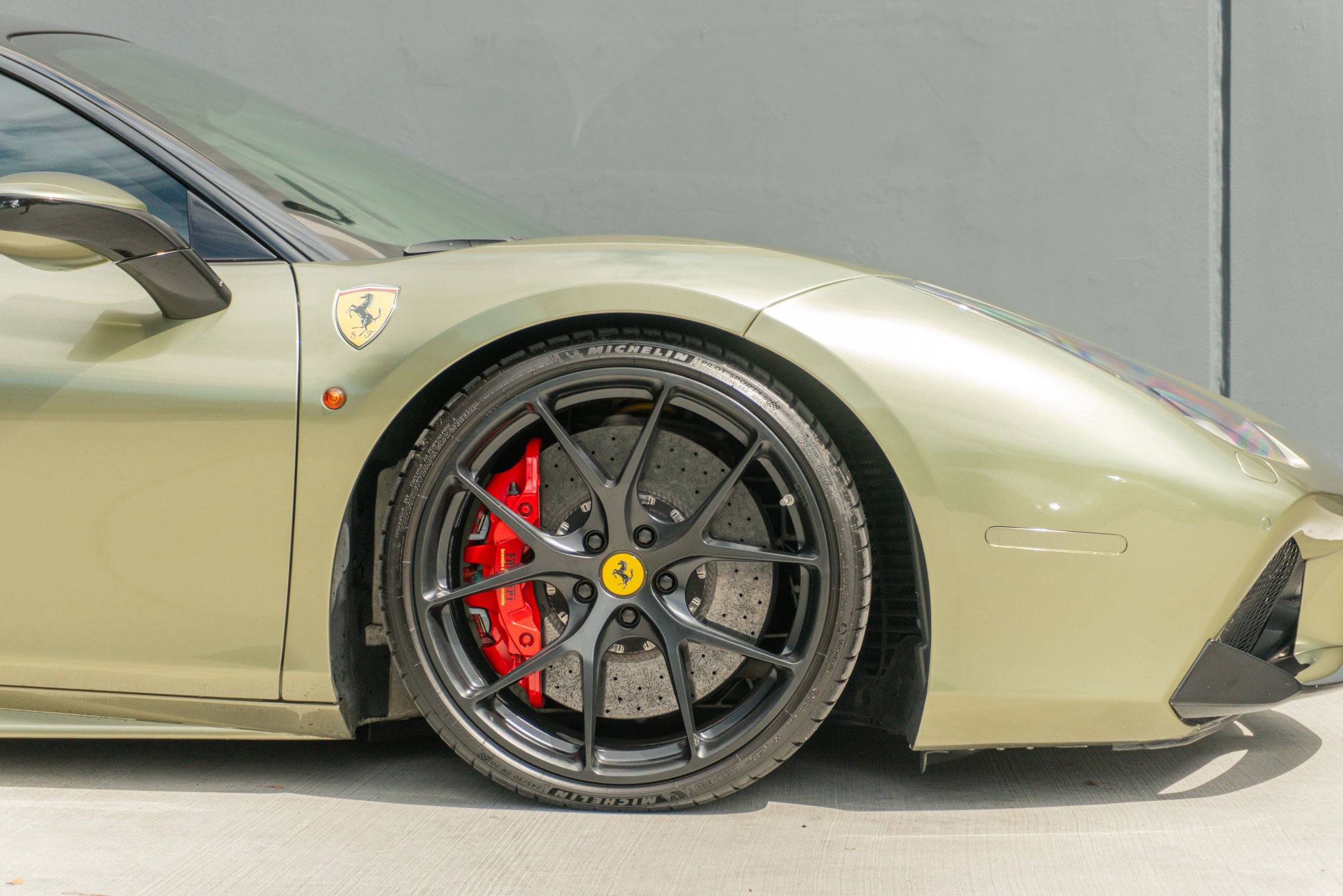 Used 2018 Ferrari 488 GTB image 38