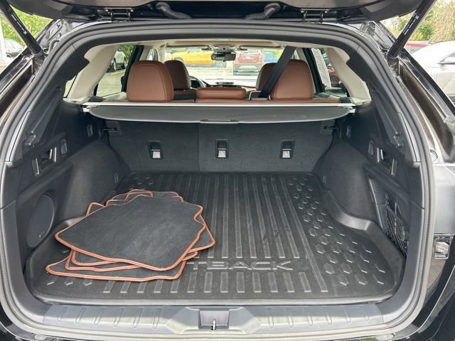 Used 2023 Subaru Outback Touring XT image 28