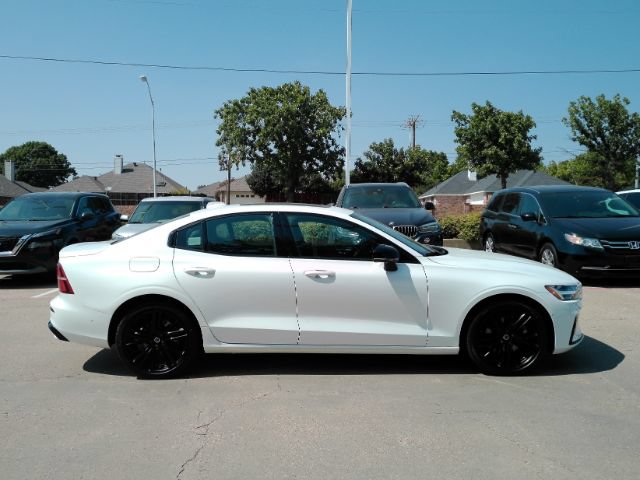 Used 2024 Volvo S60 B5 Plus w/ Climate Package FWD image 5