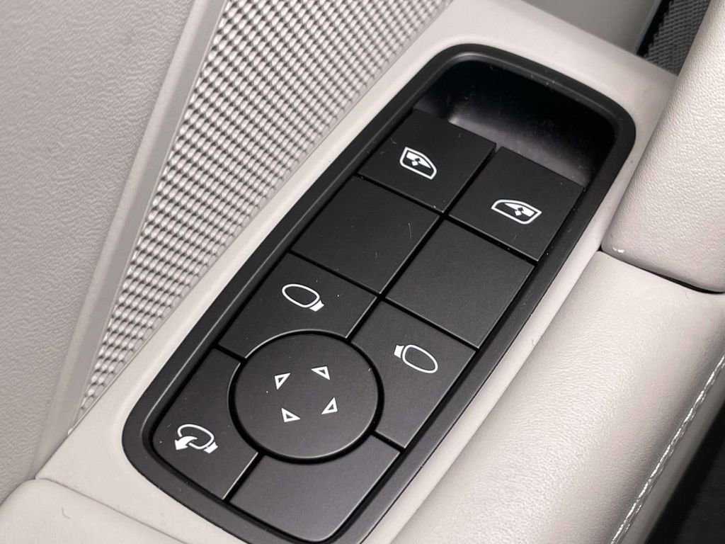 Certified 2024 Porsche 911 Carrera 4S AWD/4WD image 37