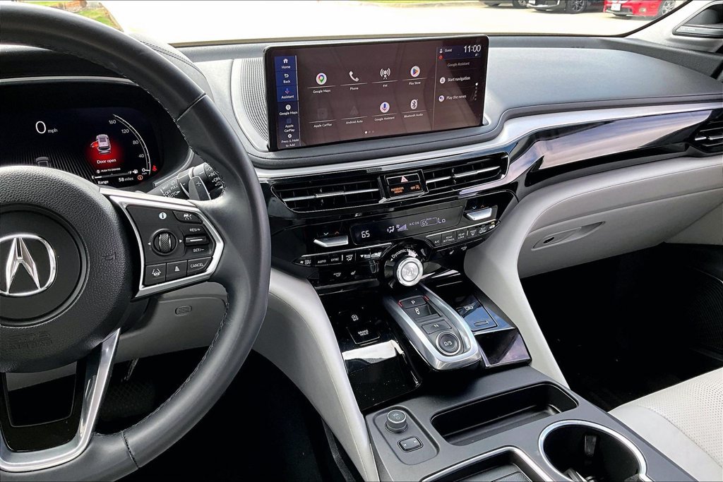 Certified 2025 Acura MDX w/ Technology Package AWD/4WD image 8