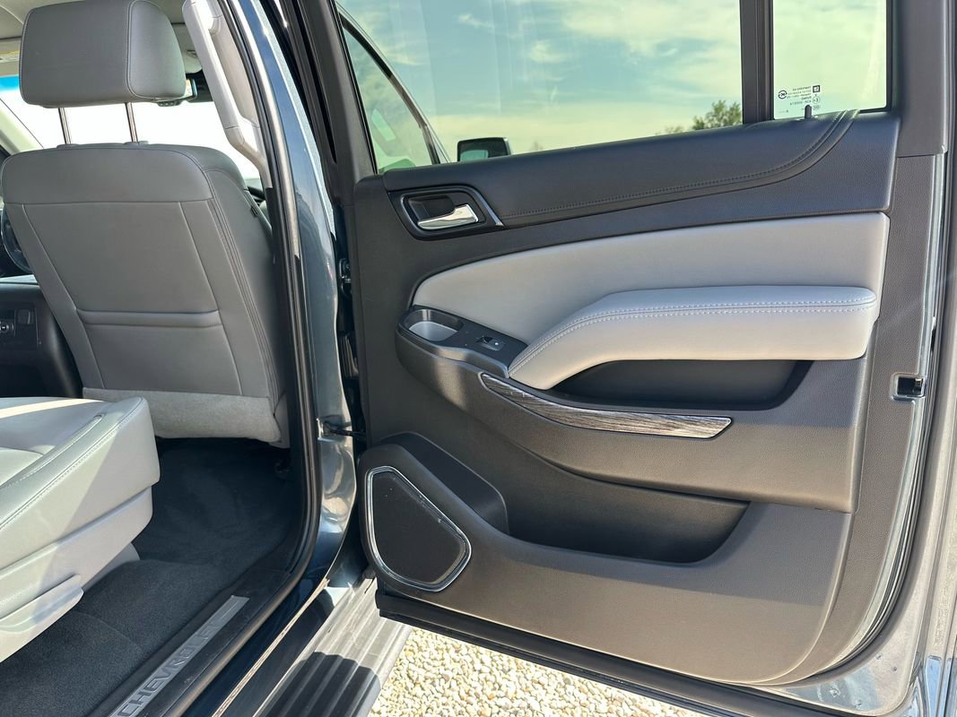 Used 2019 Chevrolet Suburban LT image 21