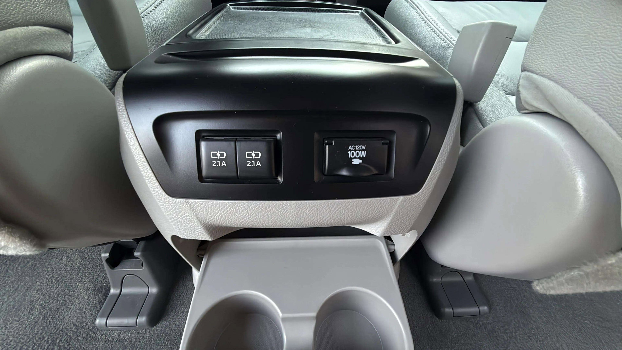 Used 2018 Toyota Sienna XLE image 43