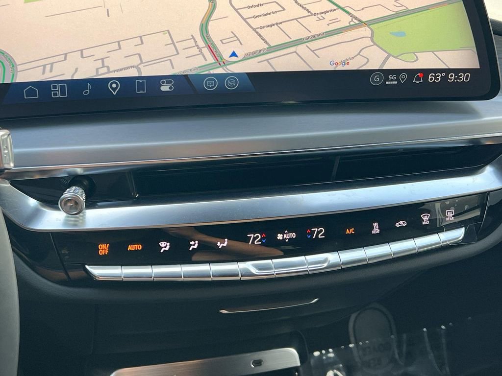 New 2025 Cadillac Lyriq Sport image 21