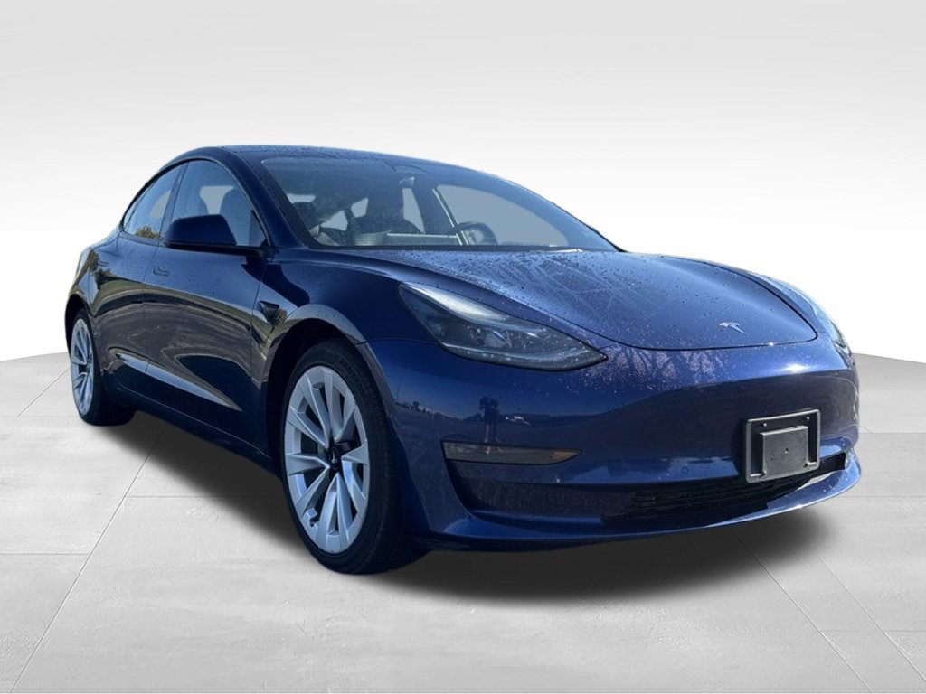 Used 2022 Tesla Model 3 Long Range AWD/4WD image 3