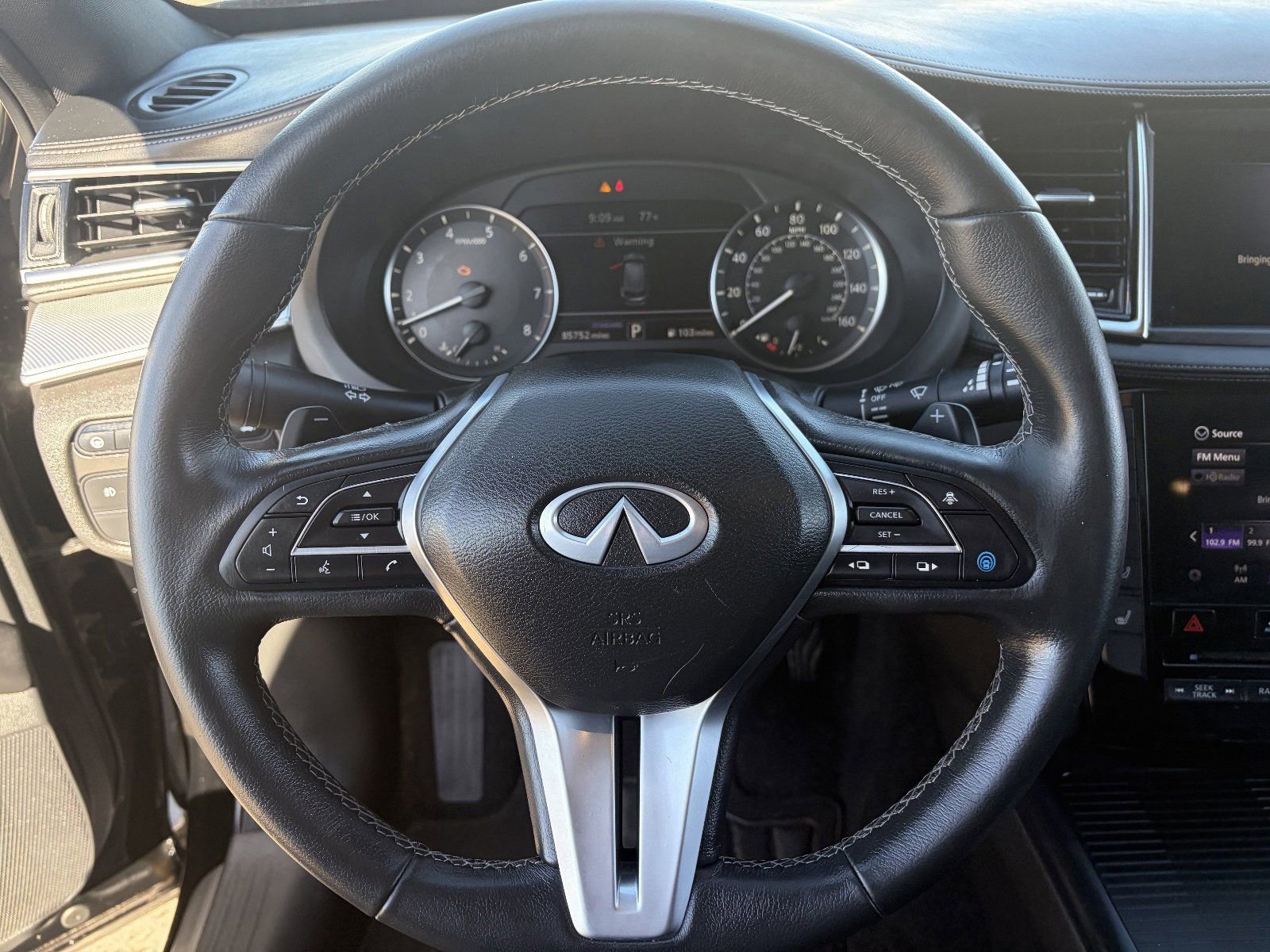 Used 2021 INFINITI QX50 Luxe w/ Appearance Package image 25