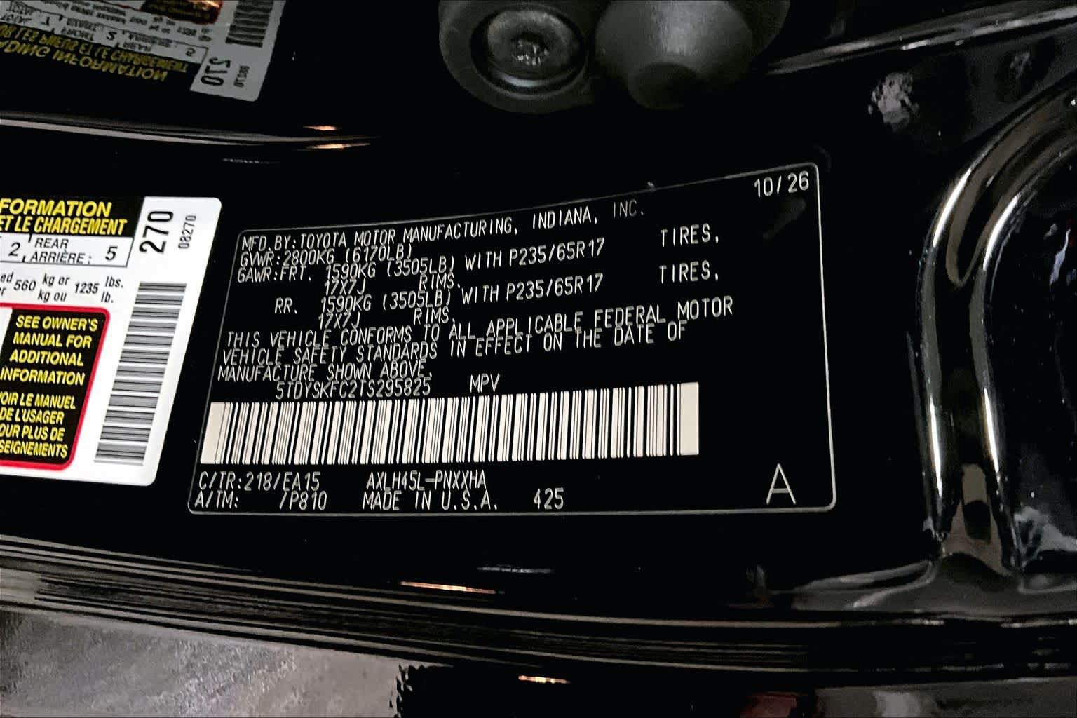 New 2026 Toyota Sienna XLE AWD/4WD image 18
