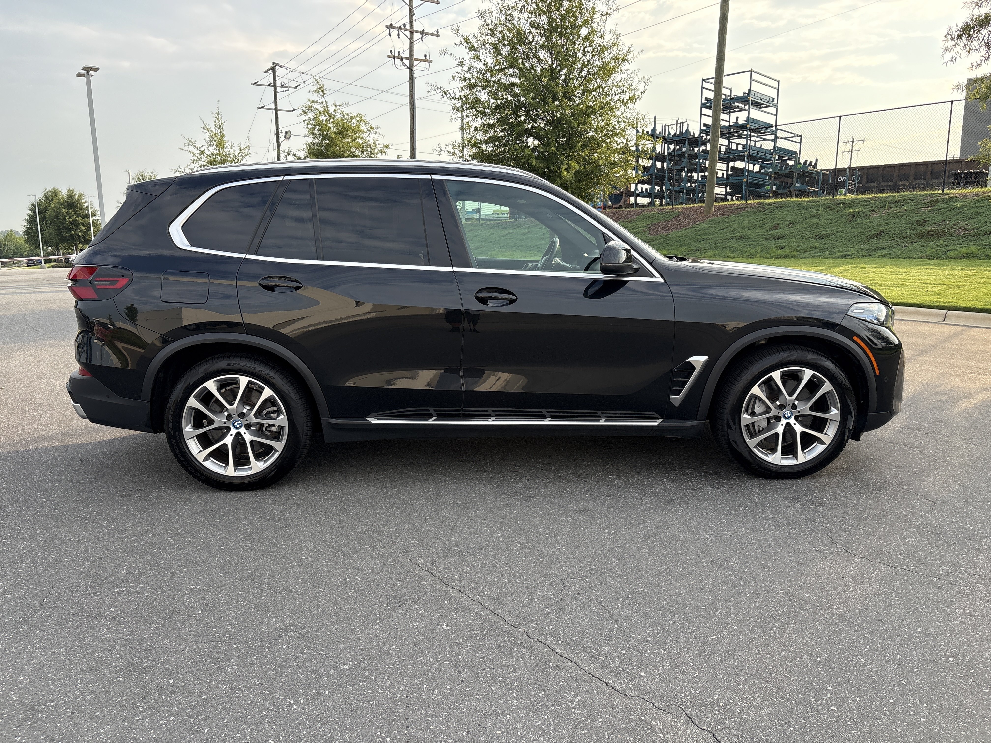 Used 2025 BMW X5 xDrive50e AWD/4WD image 10