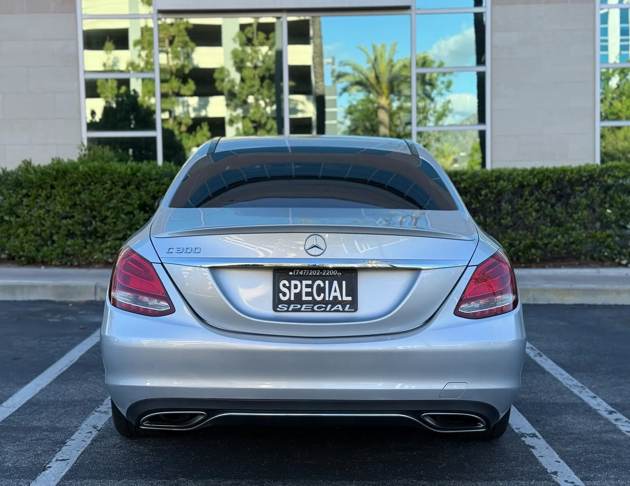 Used 2017 Mercedes-Benz C 300 Sedan image 4