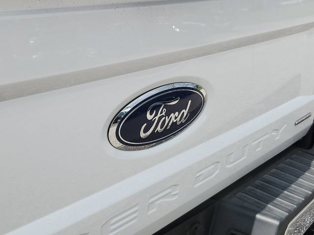 Used 2017 Ford F250 XLT AWD/4WD image 4