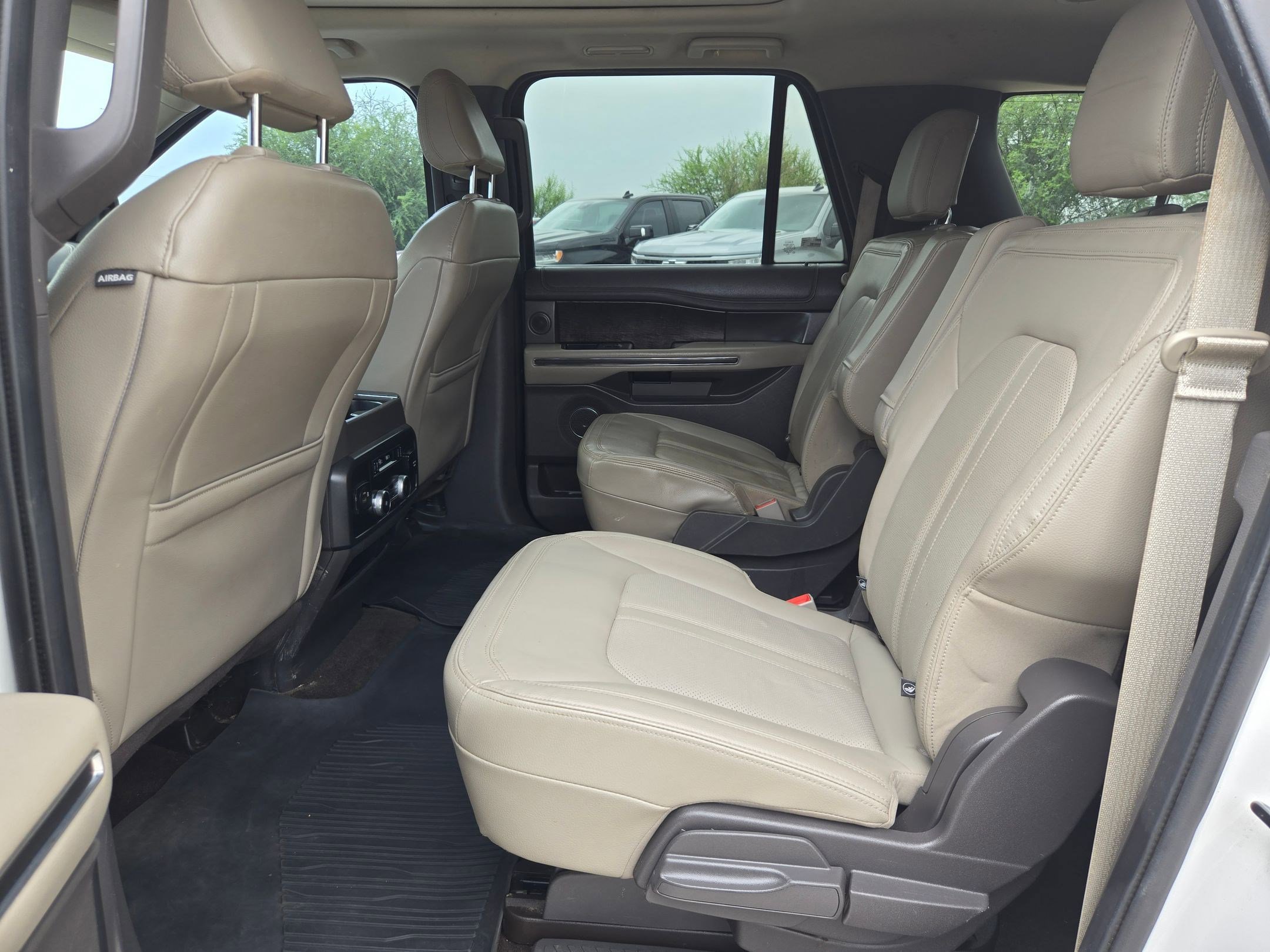 Used 2021 Ford Expedition Max Limited RWD image 14