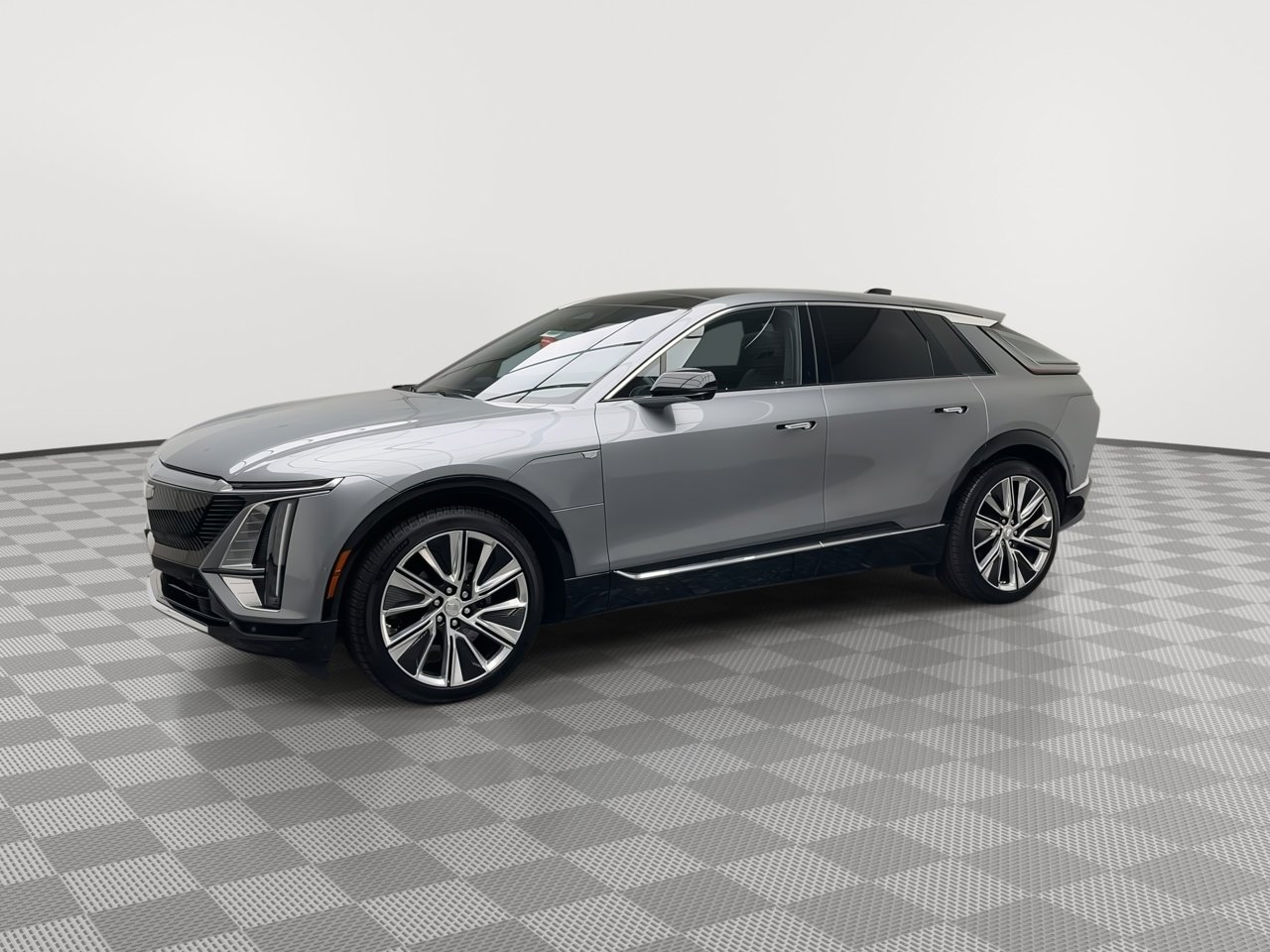 Used 2024 Cadillac Lyriq Luxury w/ LPO, Floor Liner Package image 39