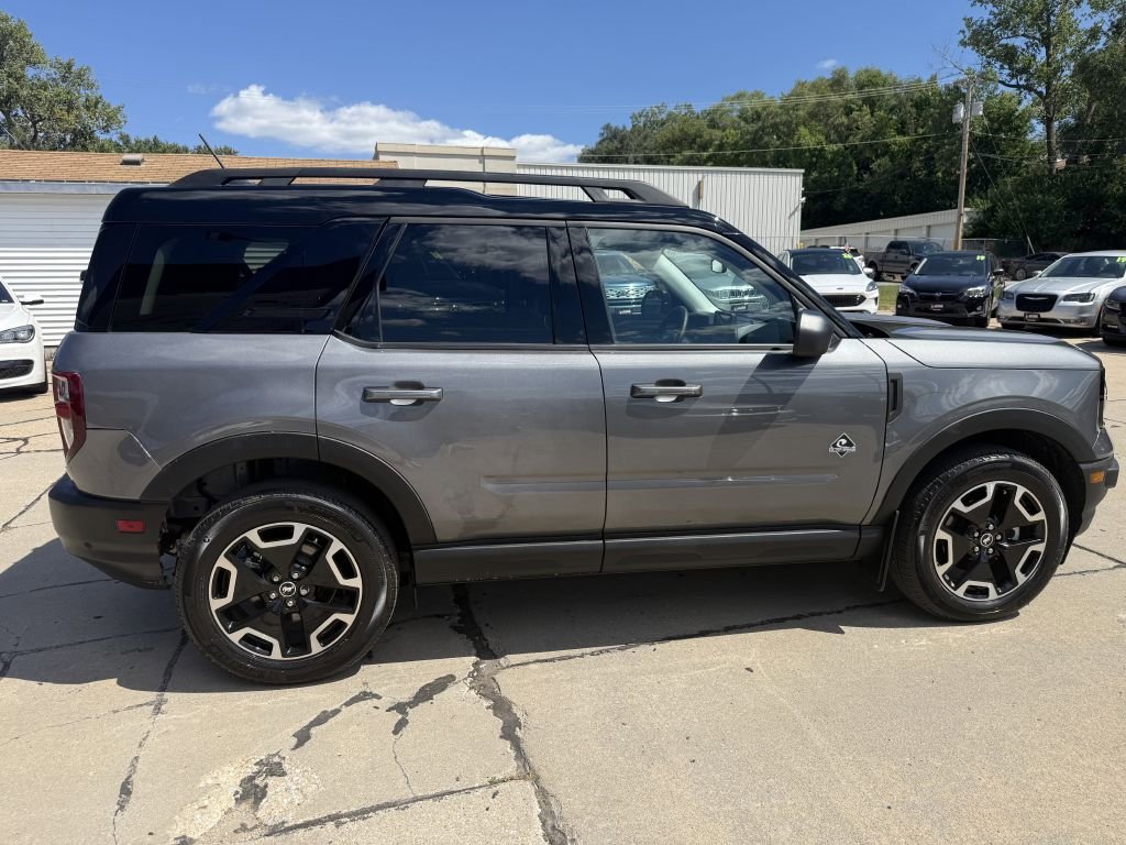 Used 2024 Ford Bronco Sport Outer Banks image 8