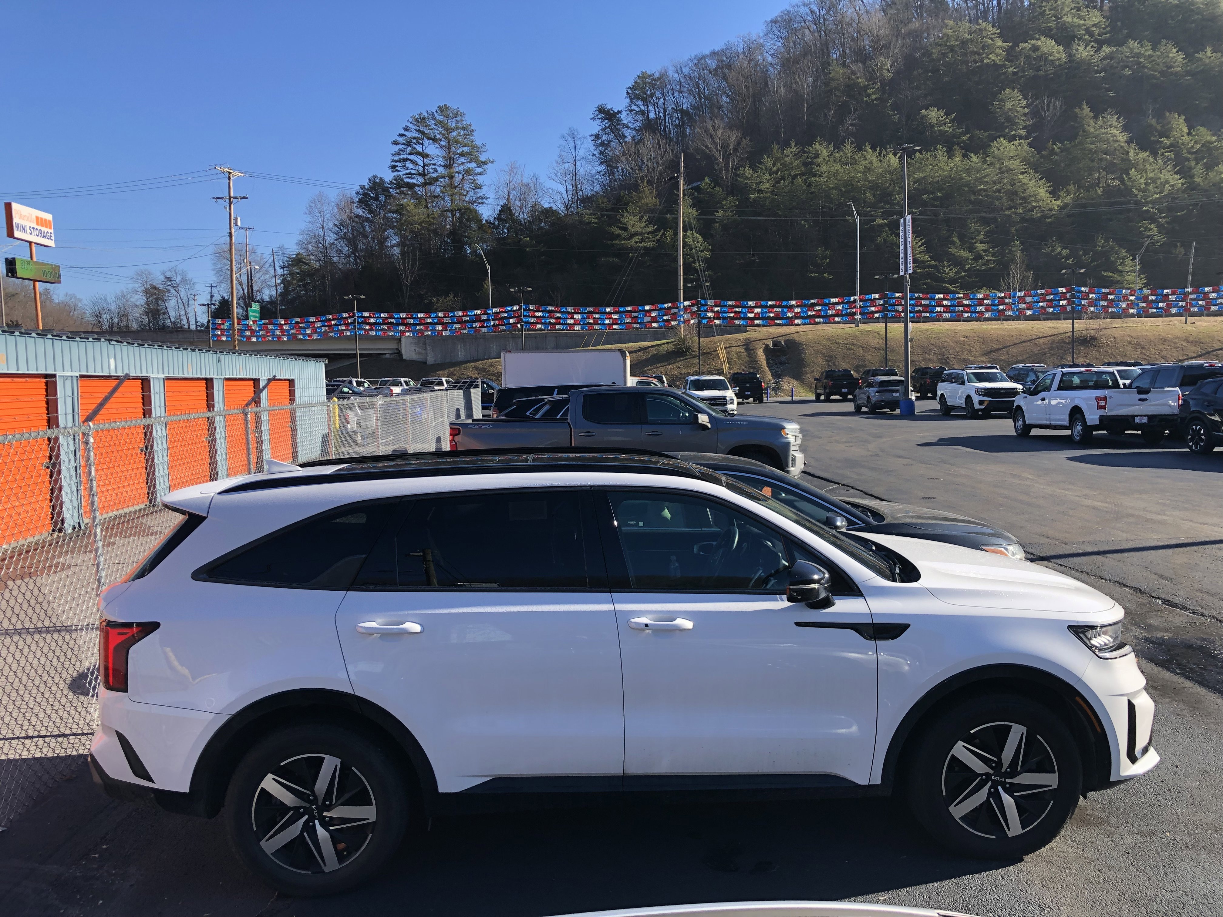 Used 2022 Kia Sorento S w/ Panoramic Sunroof Package image 11