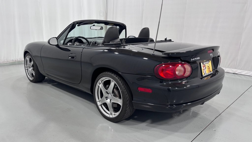 Used 2005 MAZDA MX-5 Miata MAZDASPEED RWD image 3