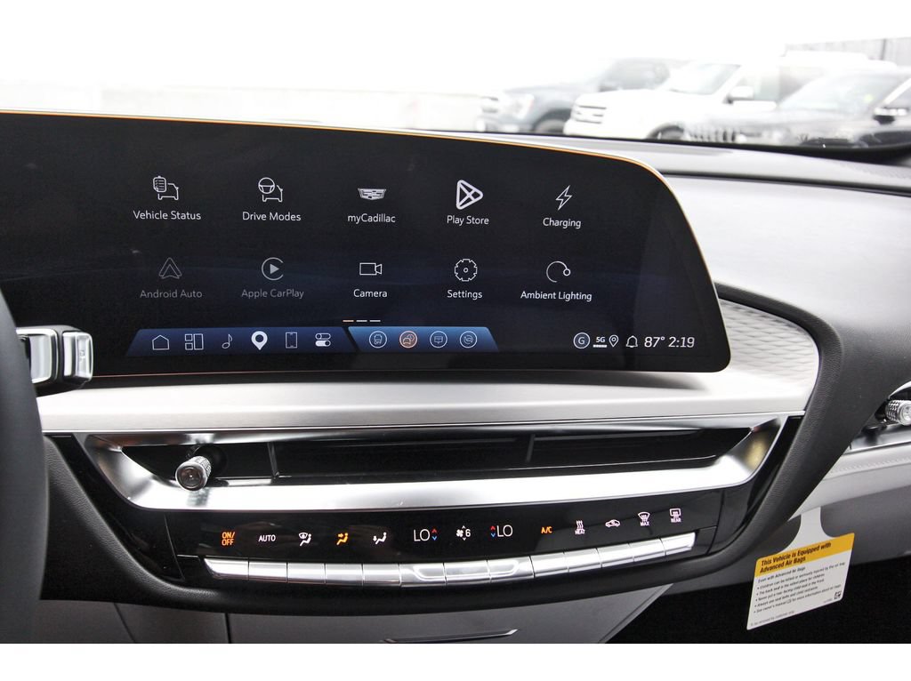 New 2027 Cadillac Lyriq Luxury AWD/4WD image 16