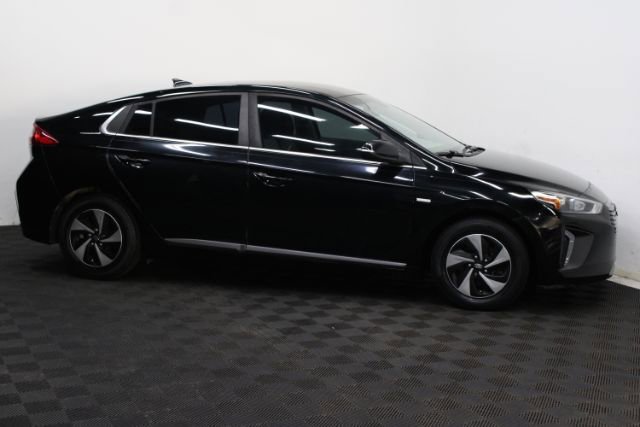 Used 2017 Hyundai Ioniq SEL FWD image 3