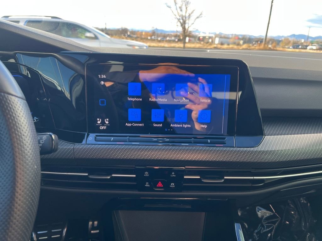 Certified 2024 Volkswagen Golf R image 18