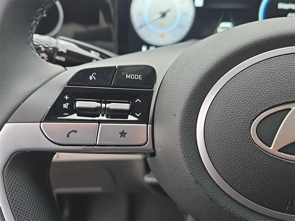 New 2026 Hyundai Elantra Limited image 16