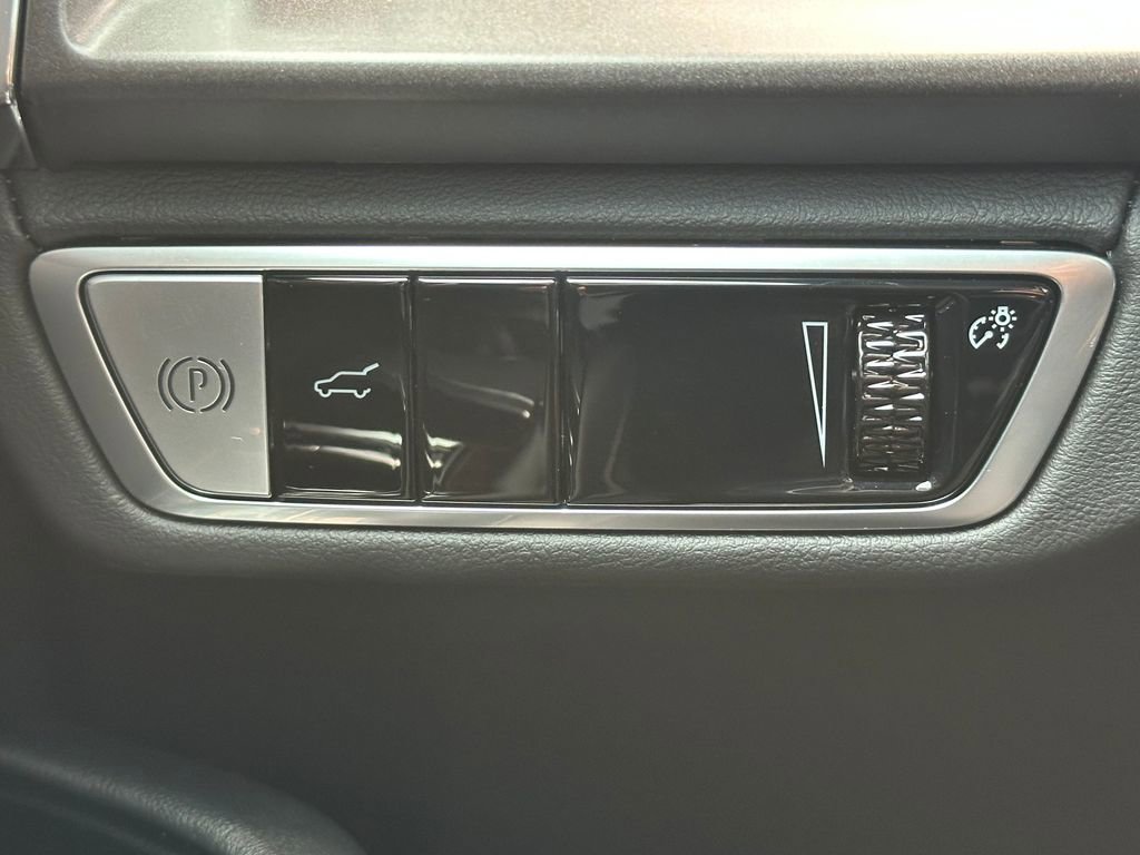 New 2026 Cadillac Vistiq Sport image 33