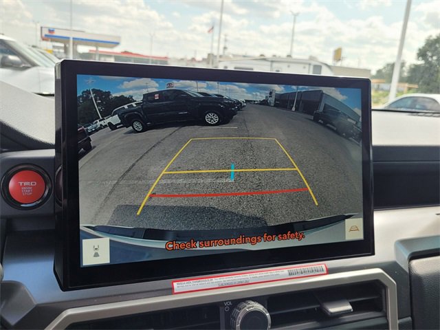 Used 2024 Toyota Tacoma TRD Off-Road image 39