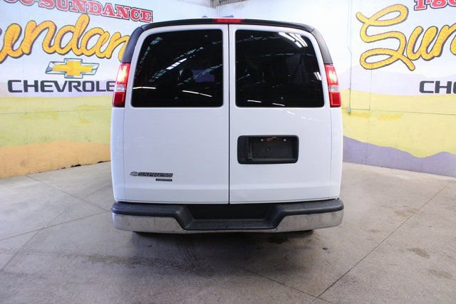 Used 2016 Chevrolet Express 3500 LT w/ LT Preferred Equipment Group image 5