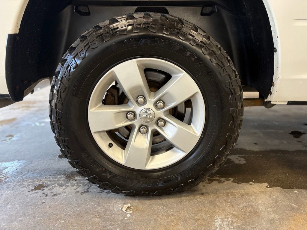 Used 2019 RAM 1500 ST w/ SXT Appearance Group image 34