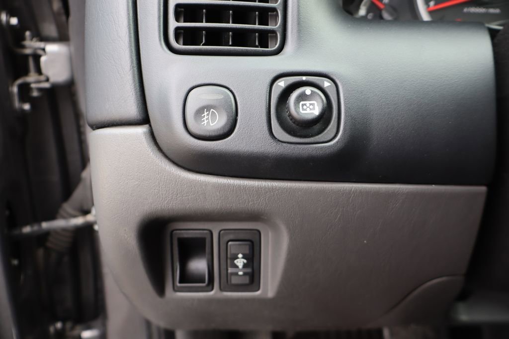 Used 2004 MAZDA Tribute ES w/ Luxury Pkg image 12